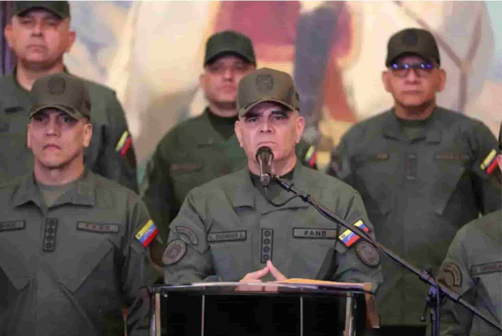 Fuerzas Armadas de Venezuela exigen la liberación inmediata de Maduro y reconocen a Delcy Rodriguez como nueva presidenta